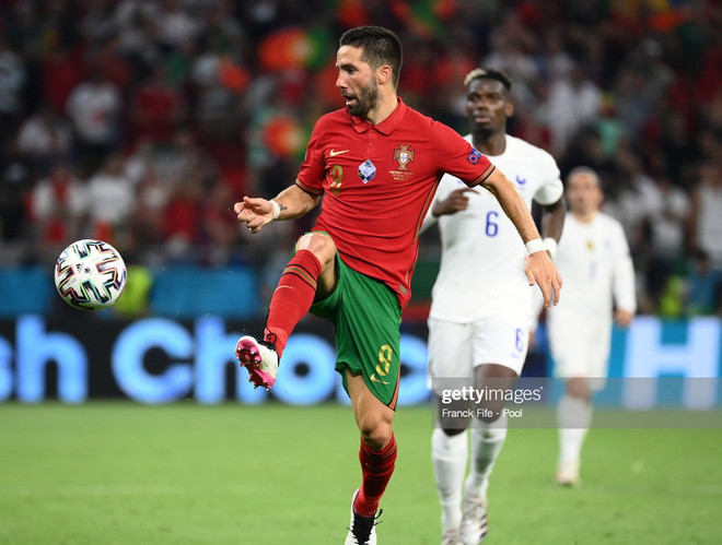 Joao Moutinho trong trận gặp tuyển Pháp. (Nguồn: Getty Images) Joao Moutinho tuyên bố Bồ Đào Nha chơi sòng phẳng trước Bỉ ảnh 1