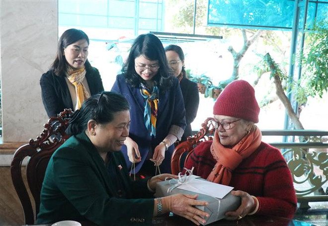 Phó Chủ tịch Thường trực Quốc hội Tòng Thị Phóng làm việc tại Đắk Lắk ảnh 1