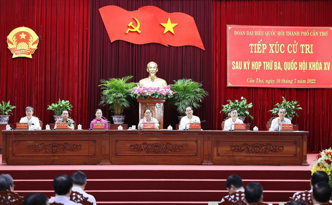 Thủ tướng Phạm Minh Chính tiếp xúc cử tri thành phố Cần Thơ ảnh 2