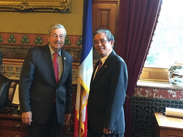 Bang Iowa muốn tăng cường quan hệ thương mại với Việt Nam ảnh 1