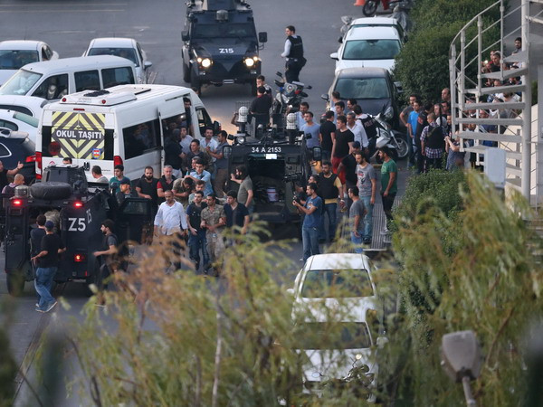 Thổ Nhĩ Kỳ bắt 100 sỹ quan tại căn cứ không quân quan trọng ảnh 1