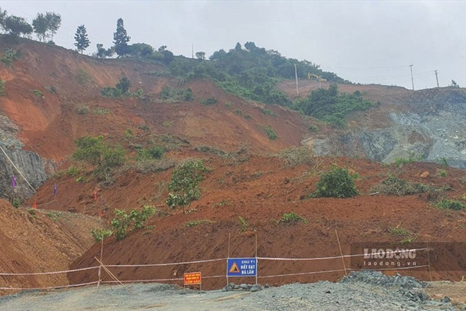 Khắc phục sạt lở khu vực thi công hố móng thủy điện Hòa Bình mở rộng ảnh 1