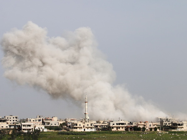 Syria tiếp tục bị không kích, nhiều dân thường thiệt mạng ảnh 1