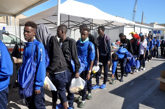 Thụy Sĩ đồng ý tiếp nhận 80 người tị nạn bị mắc kẹt ở Libya ảnh 1