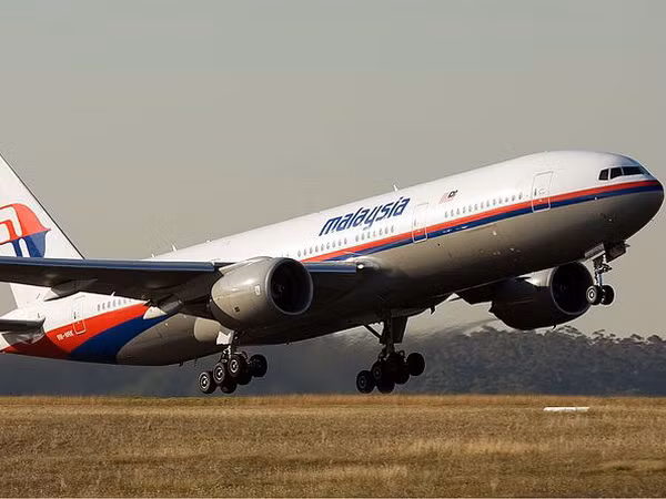 Phát hiện 58 vật thể cứng trong khu vực tìm kiếm máy bay MH370 ảnh 1