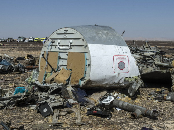 Nga xem xét khả năng máy bay rơi ở Ai Cập bị khủng bố ảnh 1