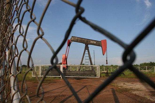 Venezuela đạt được thỏa thuận đổi dầu lấy tín dụng với Trung Quốc ảnh 1