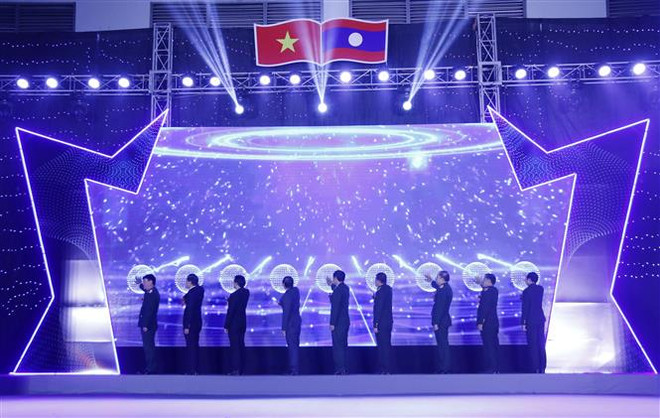 Hội chợ Thương mại Việt-Lào 2022 kết nối tình đoàn kết hữu nghị ảnh 1