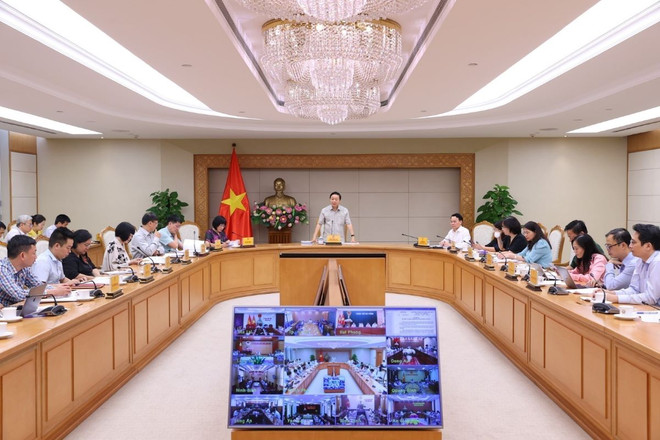 Phó Thủ tướng Chính phủ Trần Hồng Hà chủ trì cuộc họp. (Ảnh: Văn Điệp/TTXVN) ttxvn_pho_thu_tuong_tran_hong_ha_linh_vuc_dat_dai_3008-2.jpg