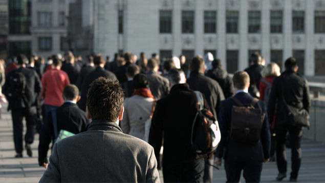 Nhu cầu tuyển dụng của doanh nghiệp Anh bứt khỏi mức thấp nhất ảnh 1