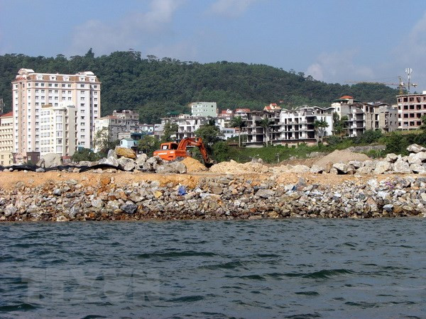 Quảng Ninh tạm dừng triển khai dự án BT đổi đất làm đường giao thông ảnh 1