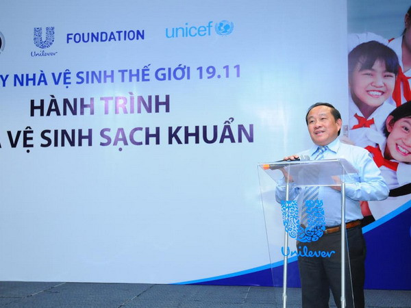 Xây thêm 800 nhà vệ sinh hợp chuẩn cho học sinh nông thôn ảnh 1