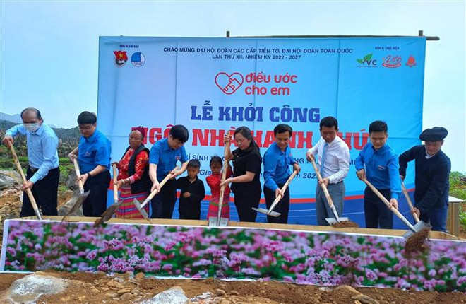 Xây nhà cho hai học sinh mồ côi cả cha lẫn mẹ tại Hà Giang ảnh 1