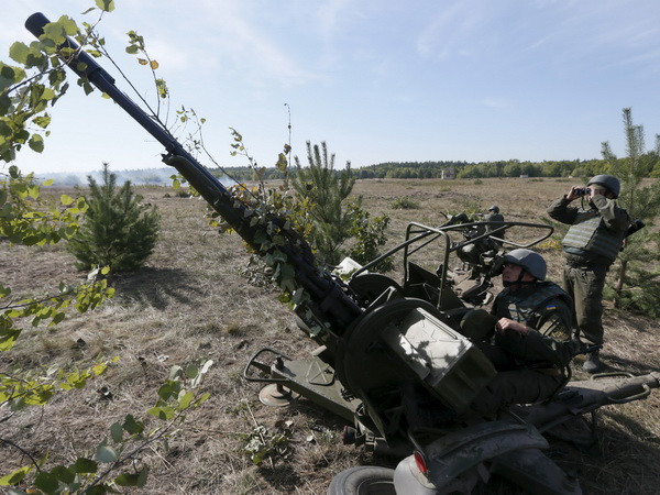 Ukraine tăng thêm 445 triệu USD cho ngân sách quốc phòng ảnh 1