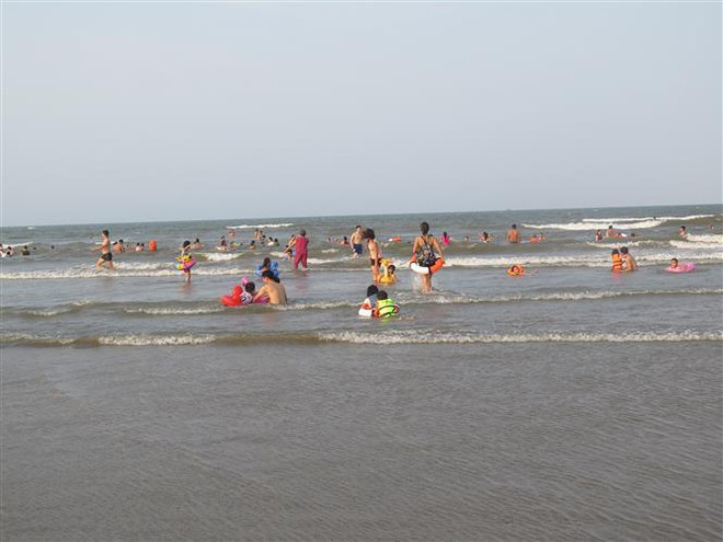 Bắc Bộ nắng ráo, Tây Nguyên và Nam Bộ mưa dông, đề phòng lốc, sét ảnh 1