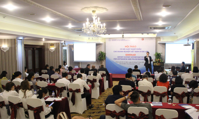 Hội thảo Cơ hội xuất nhập khẩu cho doanh nghiệp Việt Nam và Ba Lan năm 2018. (Ảnh: Xuân Dự/TTXVN) Thúc đẩy hợp tác thương mại, đầu tư Việt Nam-Ba Lan ảnh 1