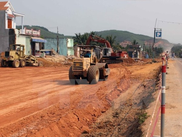 Phú Yên khởi tố 10 bị can sai phạm đền bù, giải phóng mặt bằng ảnh 1