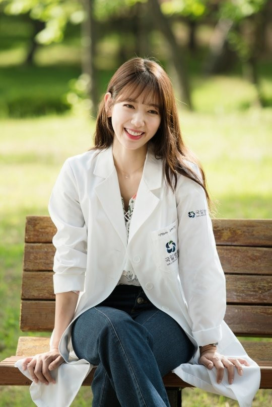 Bí mật giảm cân, chăm da của Park Shin Hye trước khi đóng Doctors ảnh 2