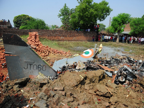 Rơi trực thăng quân sự ở Afghanistan, 17 người thiệt mạng ảnh 1