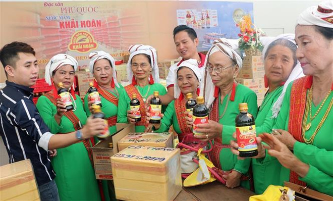 Nhà thùng Phú Quốc mong có tiêu chuẩn riêng cho nước mắm truyền thống ảnh 1