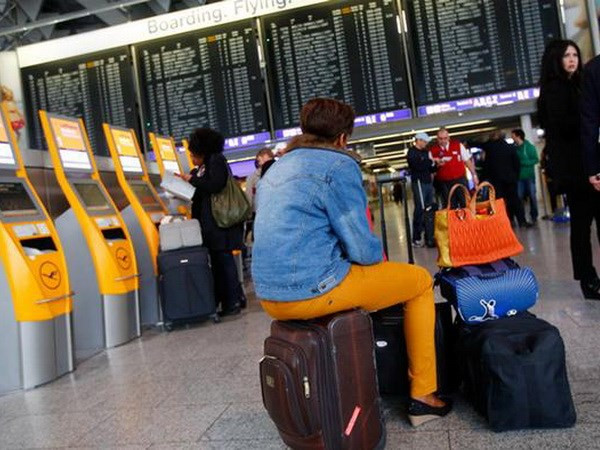 Phi công phản đối nghỉ hưu sớm, hãng Lufthansa phải hủy 200 chuyến bay ảnh 1