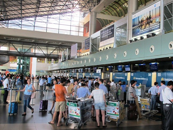 Nhà ga hành khách T1-Nội Bài. (Ảnh: Việt Hùng/Vietnam+) Vietnam Airlines lên tiếng về vụ nhân viên hãng bị khách hành hung ảnh 1