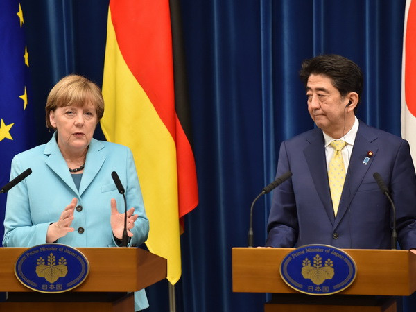 Nhật, Đức hối thúc Nga đóng vai trò xây dựng trong vấn đề Ukraine ảnh 1