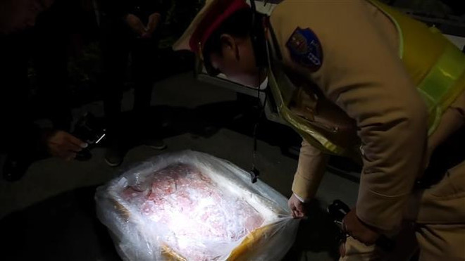 Thu giữ gần 3 tấn nội tạng động vật nhập lậu tại Hà Nội ảnh 1