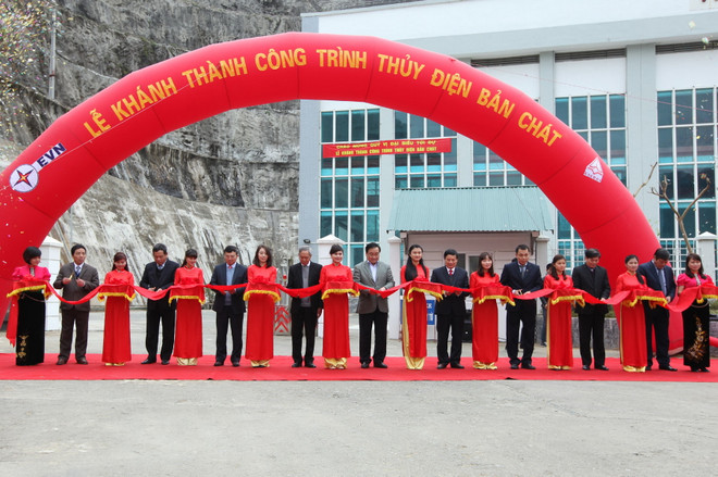 Phó Thủ tướng dự lễ khánh thành công trình Thủy điện Bản Chát ảnh 1