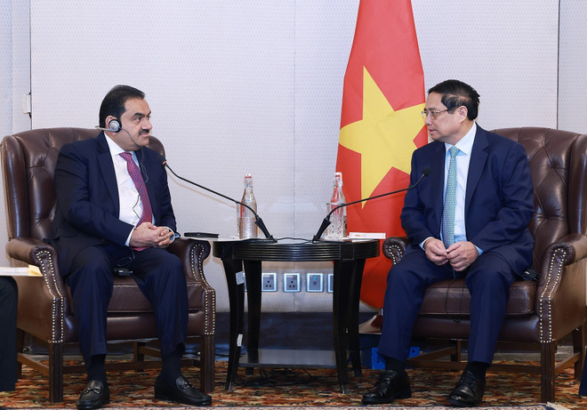 Thủ tướng Phạm Minh Chính tiếp ông Gautam Adani, Chủ tịch Tập đoàn Adani (Ấn Độ). (Ảnh: Dương Giang/TTXVN) TTXVN_3107Thutuong3.jpg