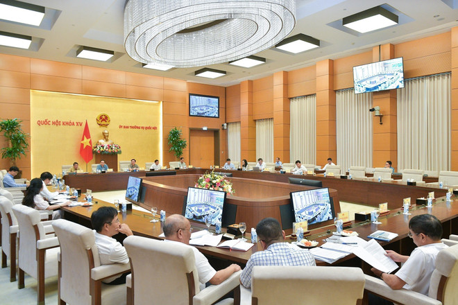 Chủ tịch Quốc hội chủ trì cuộc họp chuẩn bị cho Phiên họp UBTVQH ảnh 2