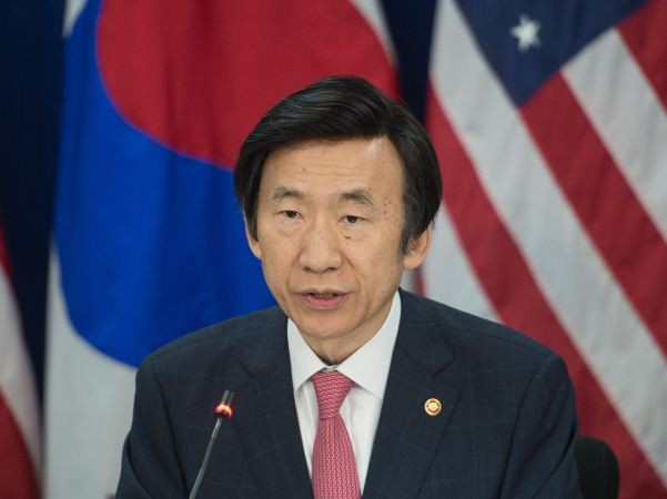 Hàn Quốc dùng cả ngoại giao vào quân sự đối phó với Triều Tiên ảnh 1