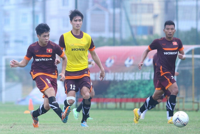 Bảng xếp hạng FIFA: Việt Nam tiếp tục thăng tiến, bỏ xa Thái Lan ảnh 1