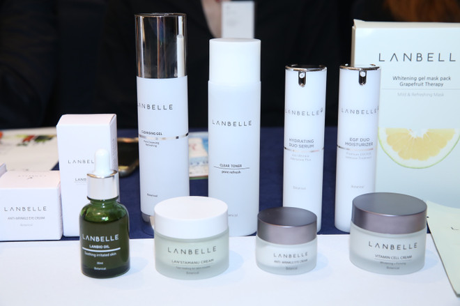 Whitening Gel: Mặt nạ thiên nhiên cao cấp dành cho phụ nữ trên 30 tuổi ảnh 1