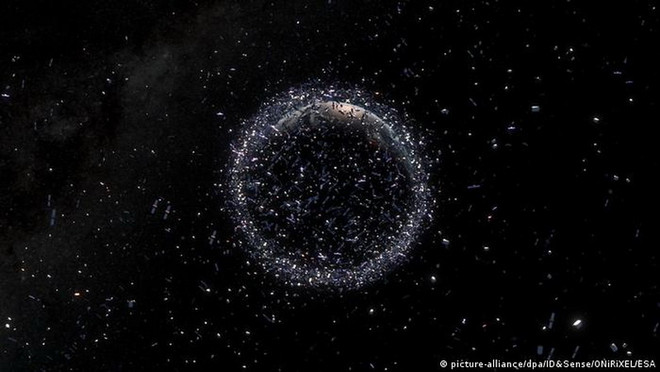 Nhật Bản thúc đẩy dịch vụ vũ trụ để thu hồi rác thải trên không gian ảnh 1