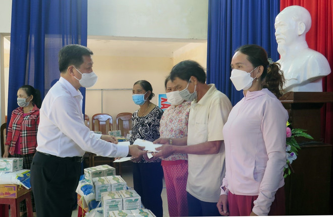 Phú Yên cần tiếp tục đẩy mạnh công tác xây dựng, chỉnh đốn Đảng ảnh 2