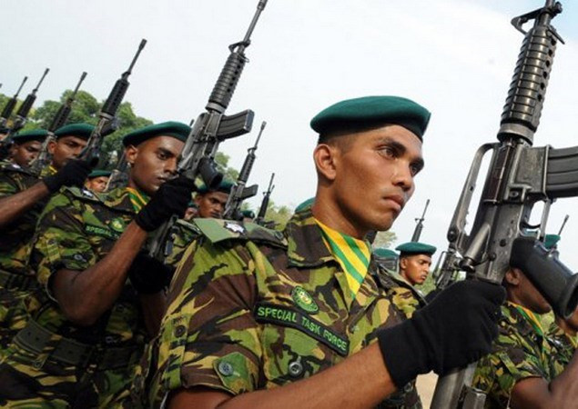 Sri Lanka triển khai quân đội trên đường phố, ban bố lệnh giới nghiêm ảnh 1