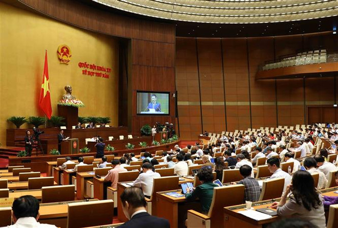 Đề xuất xử lý hành vi gây lãng phí nghiêm khắc như xử lý tham nhũng ảnh 1