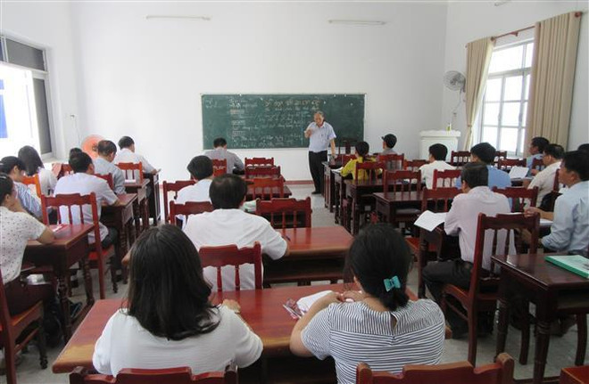 Lấp 'lỗ hổng' trong công tác cán bộ: Giám sát chặt, xử lý nghiêm ảnh 1