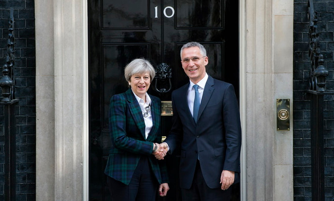 Thủ tướng Anh cam kết tăng chi tiêu quốc phòng nếu thắng tổng tuyển cử ảnh 1