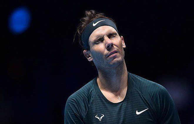 Thua Thiem, Nadal sẽ phải quyết đấu Tsitsipas để tranh vé bán kết. (Nguồn: AP) ATP Final: Thiem vào bán kết, Nadal phải 'sinh tử' với Tsitsipas ảnh 1