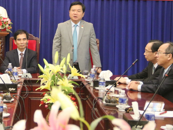 Bí thư Thành ủy TP.HCM Đinh La Thăng làm việc với Huyện ủy Nhà Bè ảnh 1