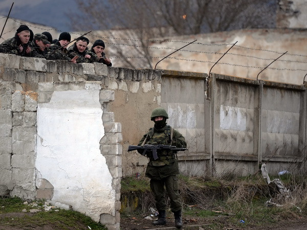 Đánh giá kế hoạch chuyển giao thiết bị quân sự từ Crimea cho Ukraine ảnh 1