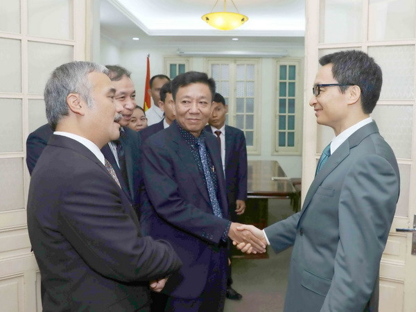 Phó Thủ tướng Chính phủ Vũ Đức Đam tiếp Phó Tổng Giám đốc AKP ảnh 1