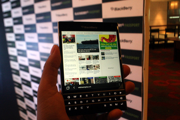 BlackBerry Passport lên kệ tại Việt Nam với giá 15,5 triệu đồng ảnh 4