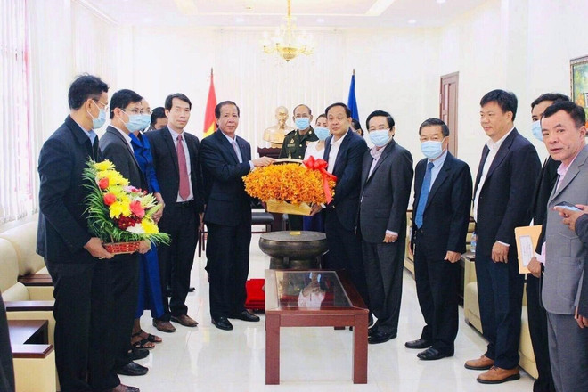 Kỷ niệm 75 năm Quốc khánh Việt Nam tại Argentina, Ai Cập, Campuchia ảnh 2