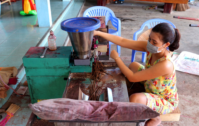 Làng hương Thủy Xuân: Nghề truyền thống mang hơi thở Cố đô ảnh 2