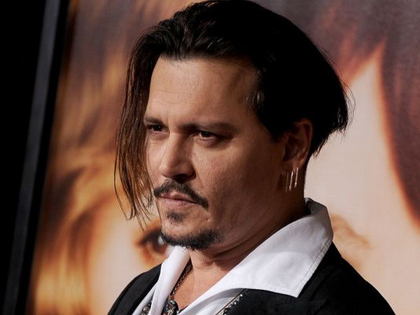 Diễn viên Johnny Depp sinh lời kém nhất Hollywood trong 2015 ảnh 1