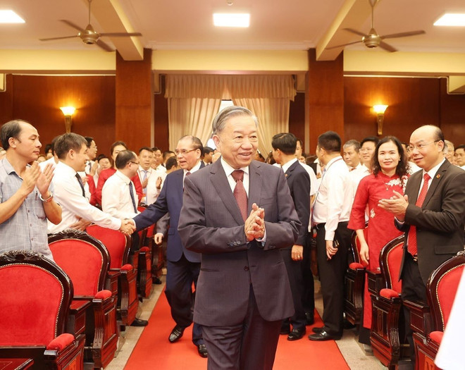Tổng Bí thư, Chủ tịch nước Tô Lâm đến dự Lễ kỷ niệm. (Ảnh: Trí Dũng/TTXVN) ttxvn_tong_bi_thu_chu_tich_nuoc_hoc_vien_chinh_tri_quoc_gia_ho_chi_minh_1709-2.jpg