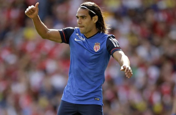 Chuyển nhượng tối 8/8: Arsenal "nhường" sao cho Barcelona ảnh 2